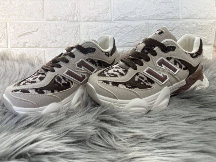 Tenis Leopardo